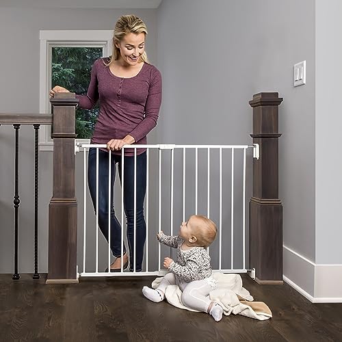 Regalo 2-in-1 Extra Wide (24–40.5")