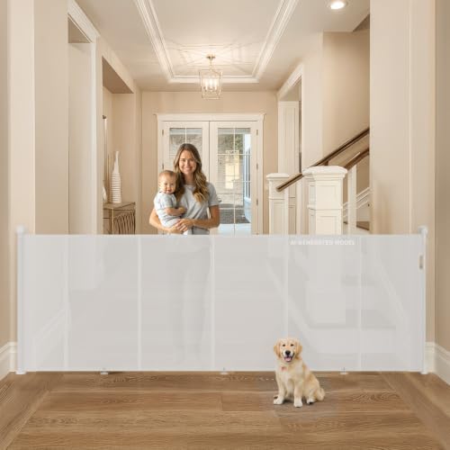 Best Baby Gates for Entryways & Busy Mornings (2026 Guide)